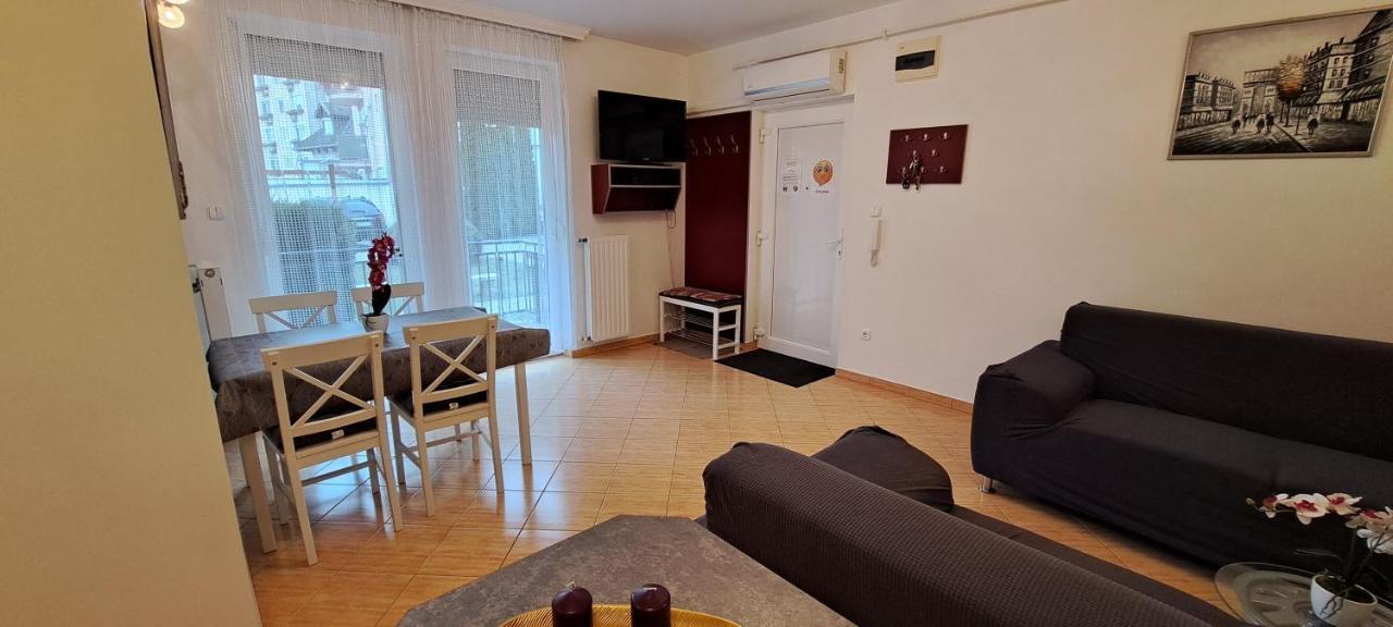 Amulett Suite Apartment Hajdúszoboszló Esterno foto