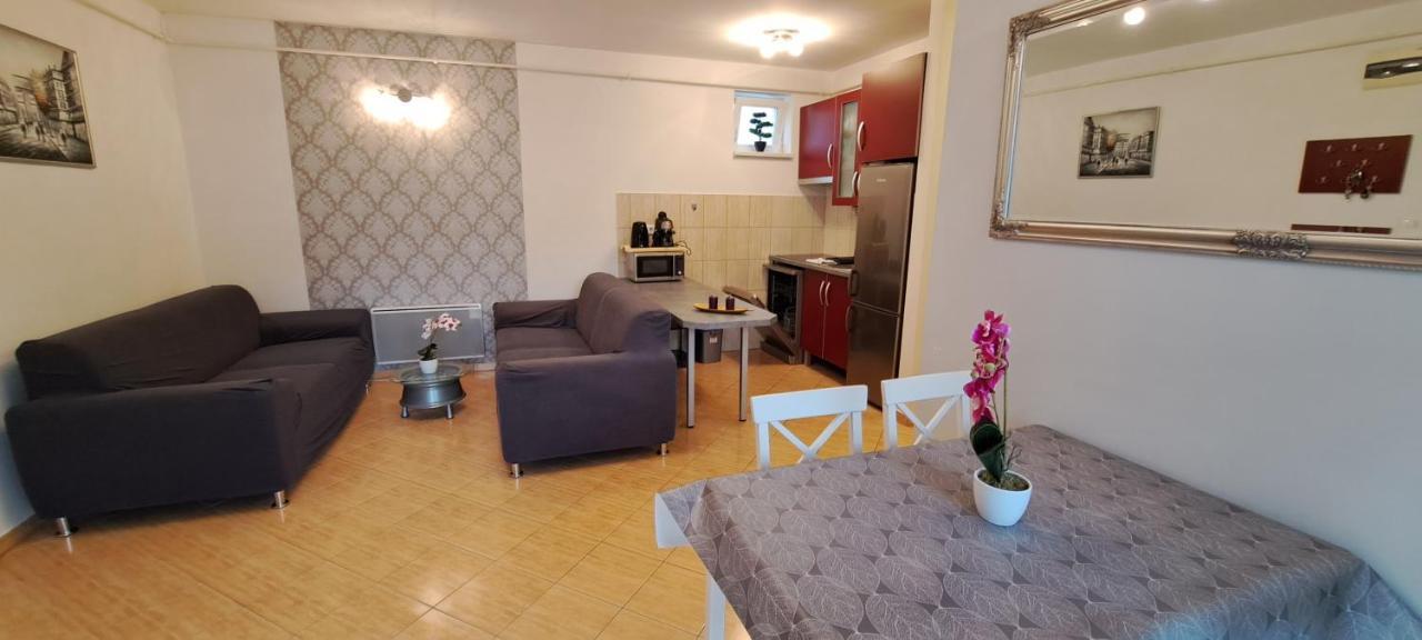 Amulett Suite Apartment Hajdúszoboszló Esterno foto